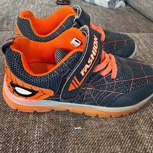 Roller Light Up Kidcore  Rechargeable hook & Loop Sneakers - Black and Orange